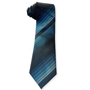 NWT Le Chic Tie